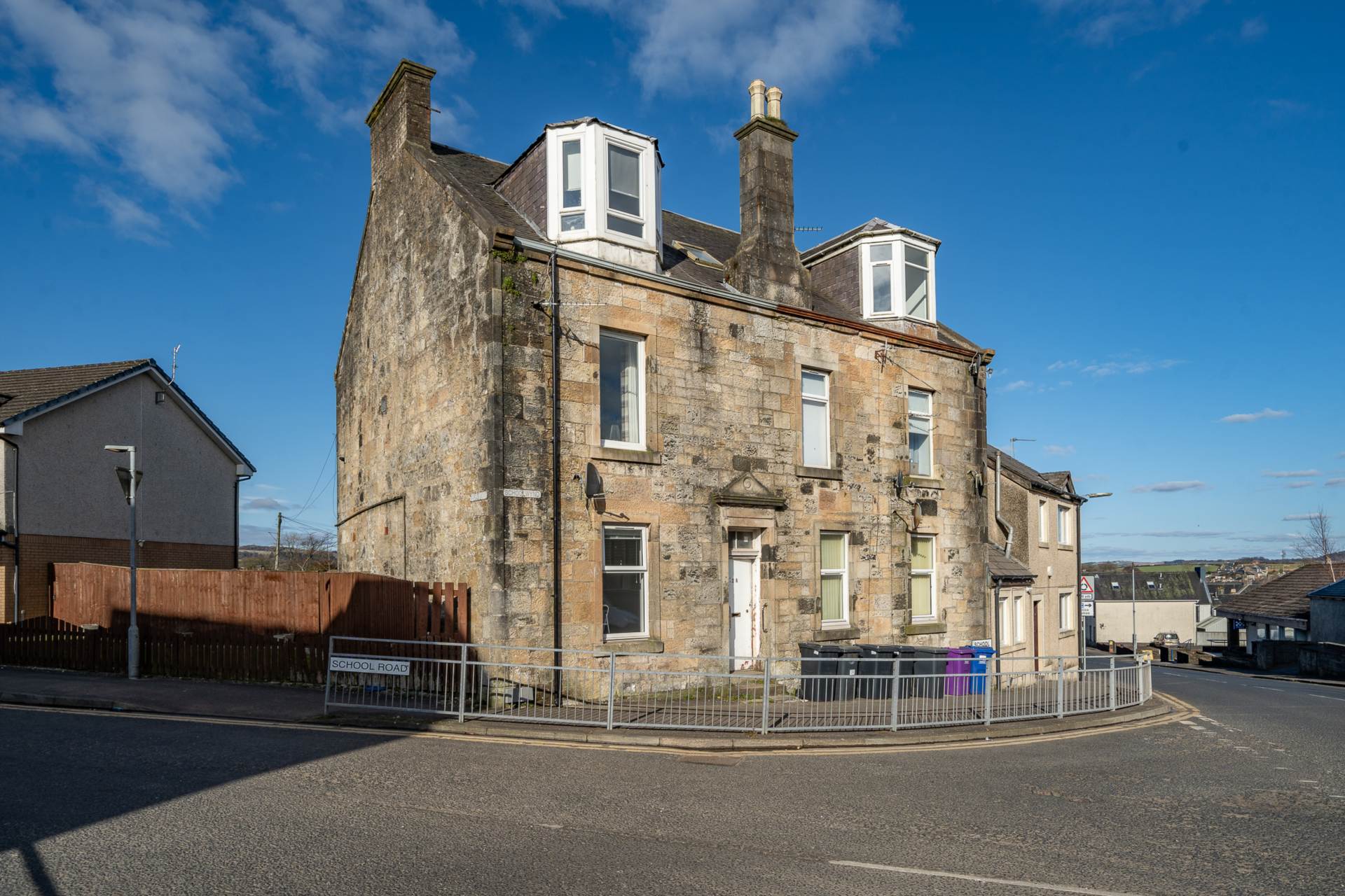 Flat School Wynd in Kilbirnie