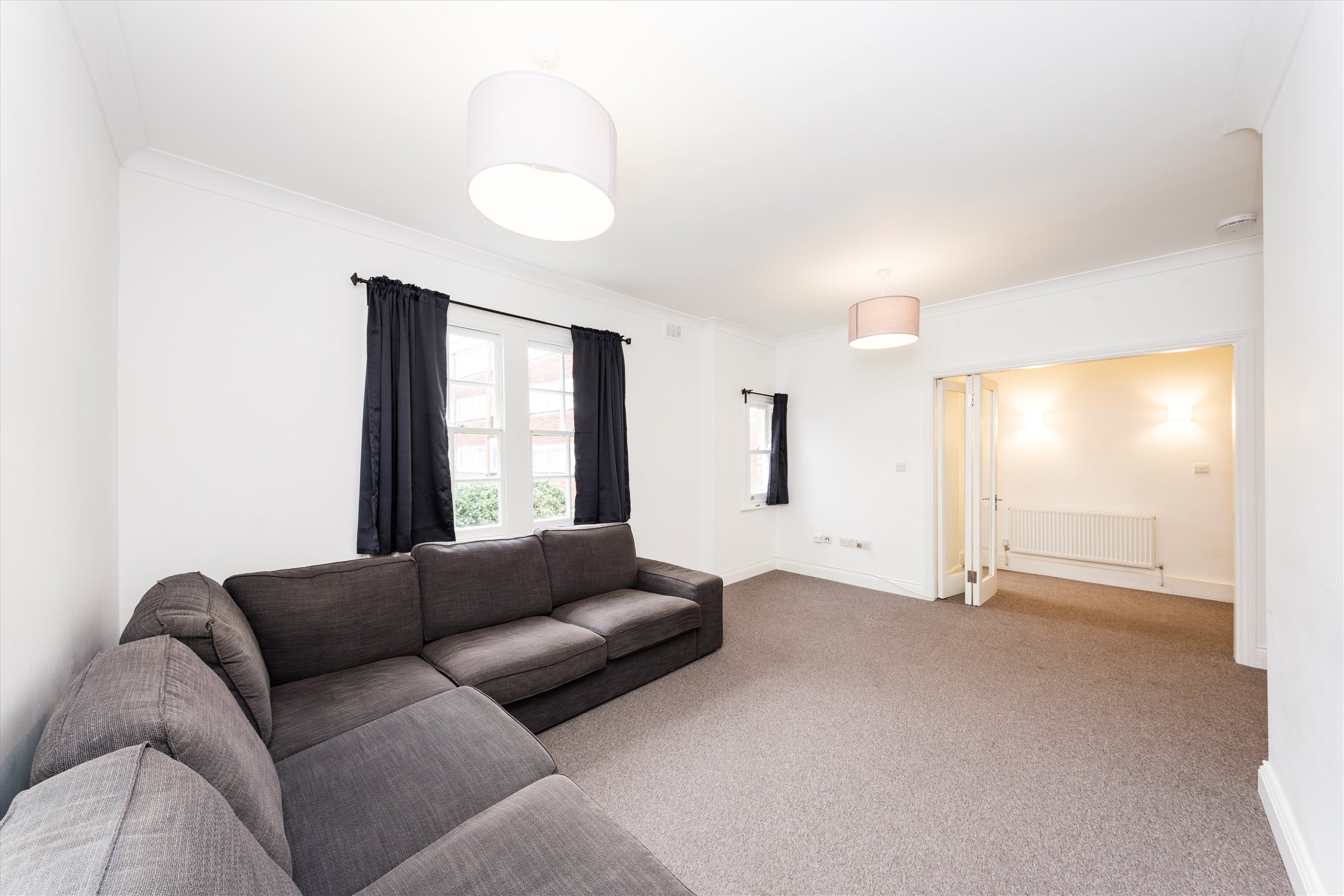 Flat Merrow Street in Greater London