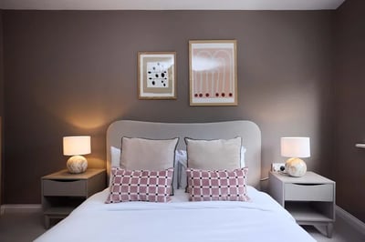 Flat Mellish Street in Greater London