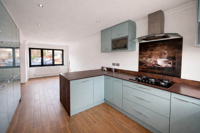 Flat Ouseley Road in Wraysbury