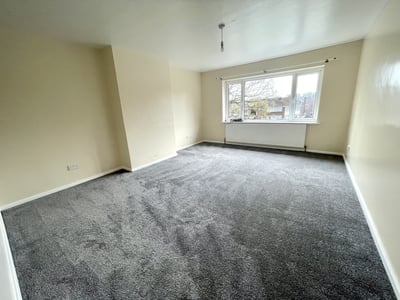 Flat Alderminster Road in Coventry