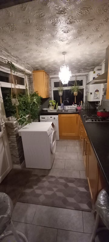 Room Tansey Green Road in Dudley