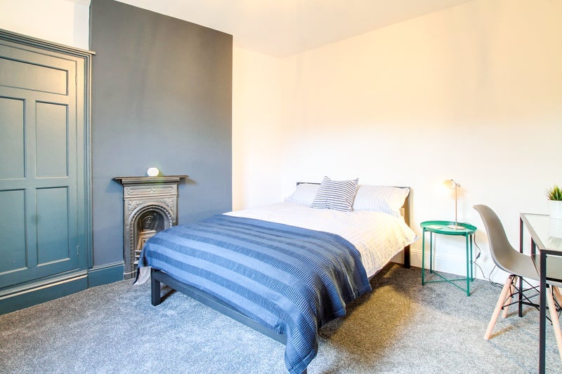 Room Tennyson Street in Leicester
