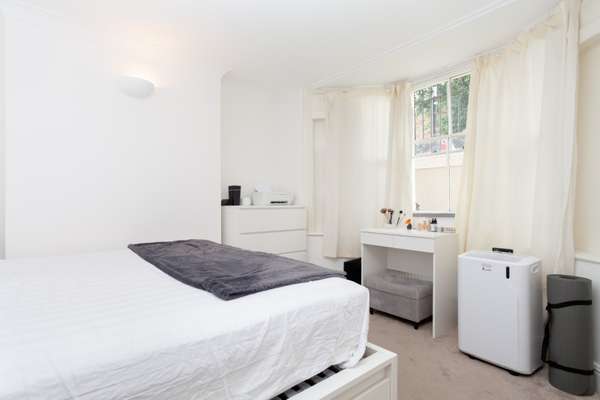 Flat Tomlin's Grove in Greater London