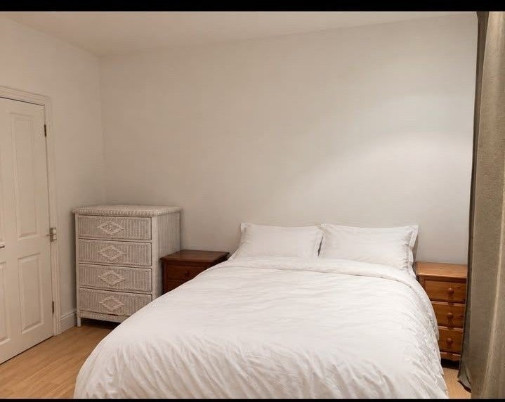 Room Gwalior Road in Greater London