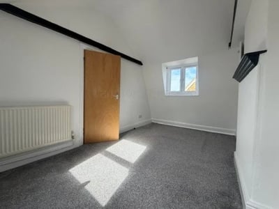 Flat Darby Drive in Epping Forest