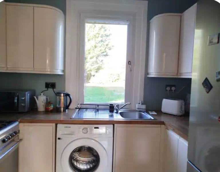 Flat Stenhouse Road in City of Edinburgh