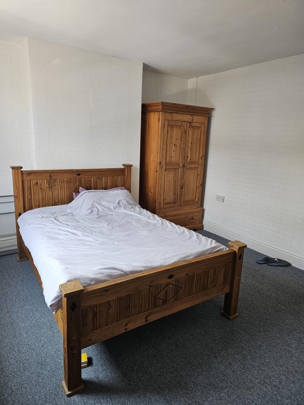 Room Woolmer Road in Nottingham