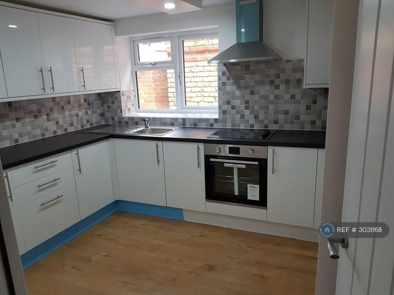 Room Main Road in Dartford