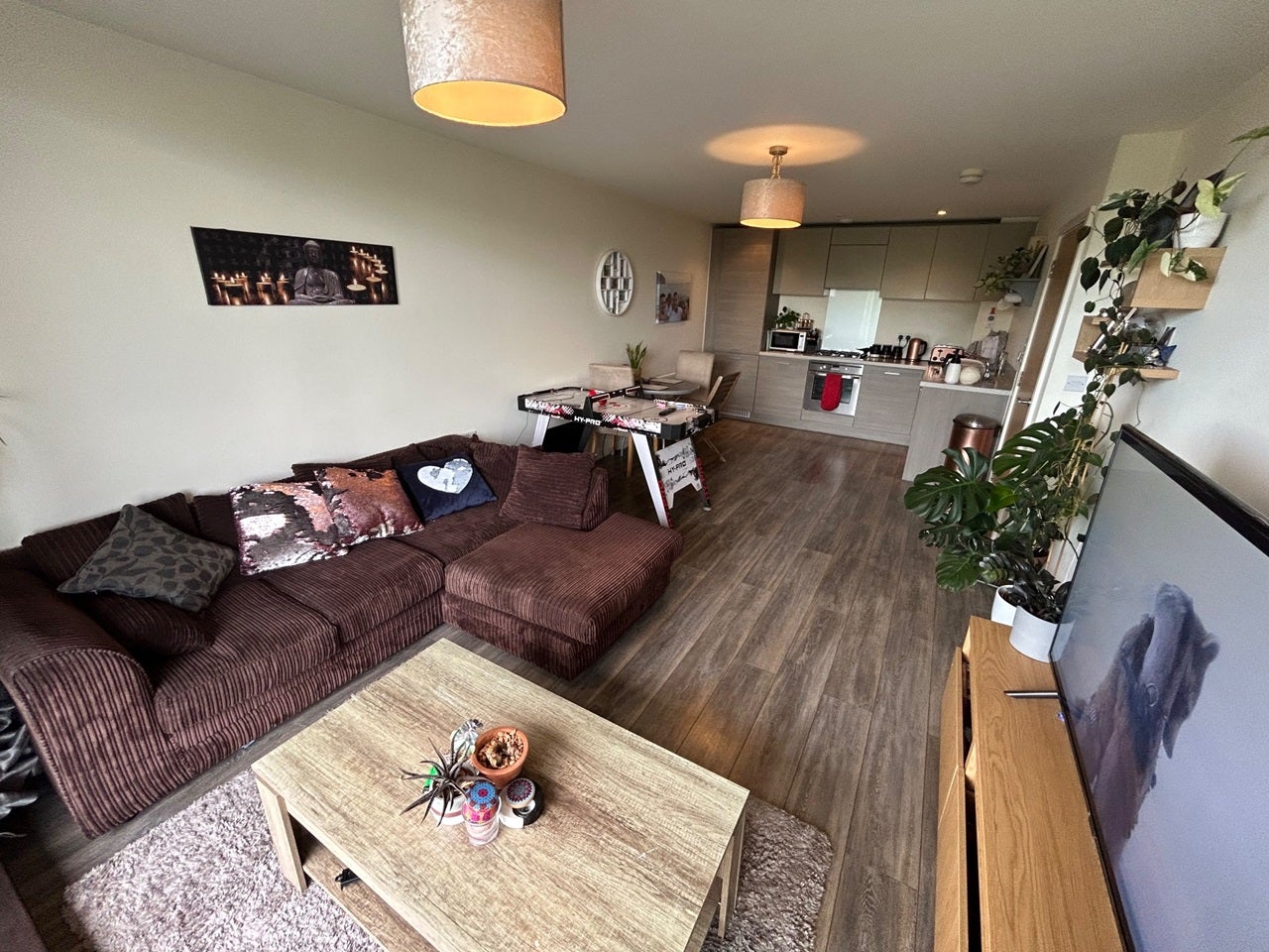 Flat Waterstone Way in Dartford