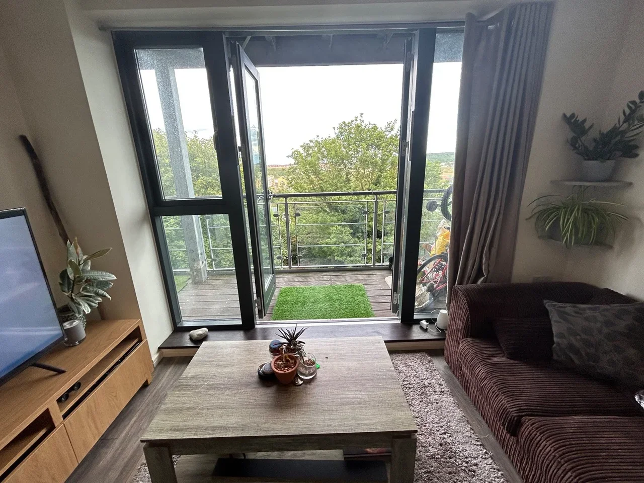 Flat Waterstone Way in Dartford