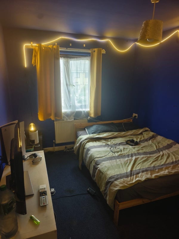 Room Beaton Close in Greater London