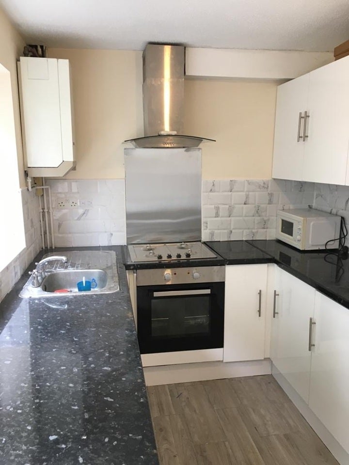 House Doveney Close in Greater London
