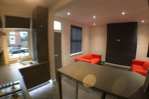 Flat Beechwood Street in Leeds