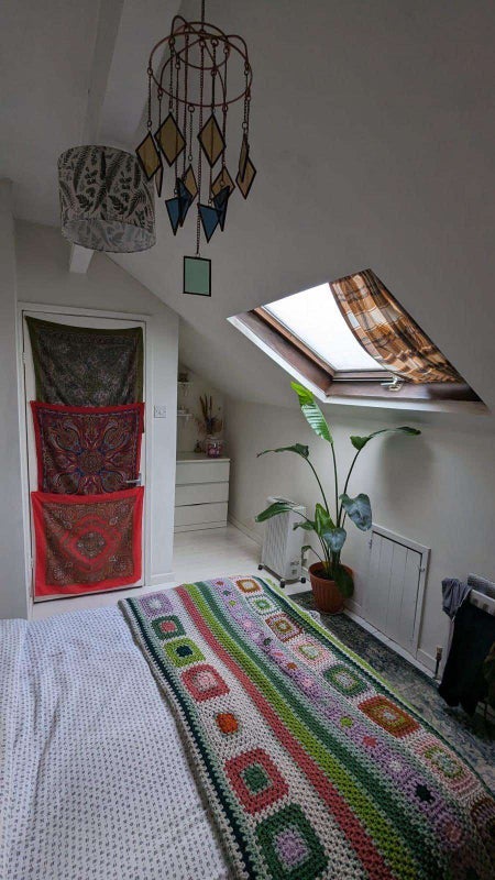 Room Woodside Place in Leeds