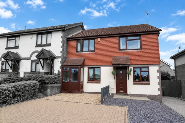 House Falcon Road in Stoke-on-Trent