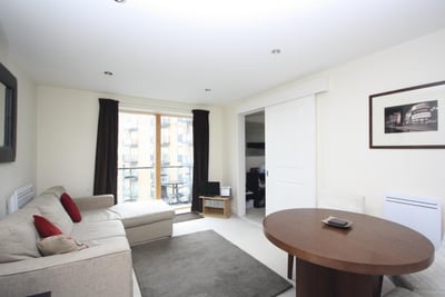 Flat Durnsford Road in Greater London