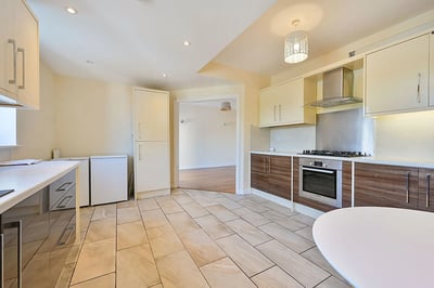 House Summer Road in Elmbridge