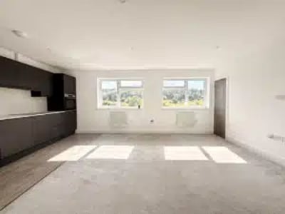 Flat Godstone Road in London
