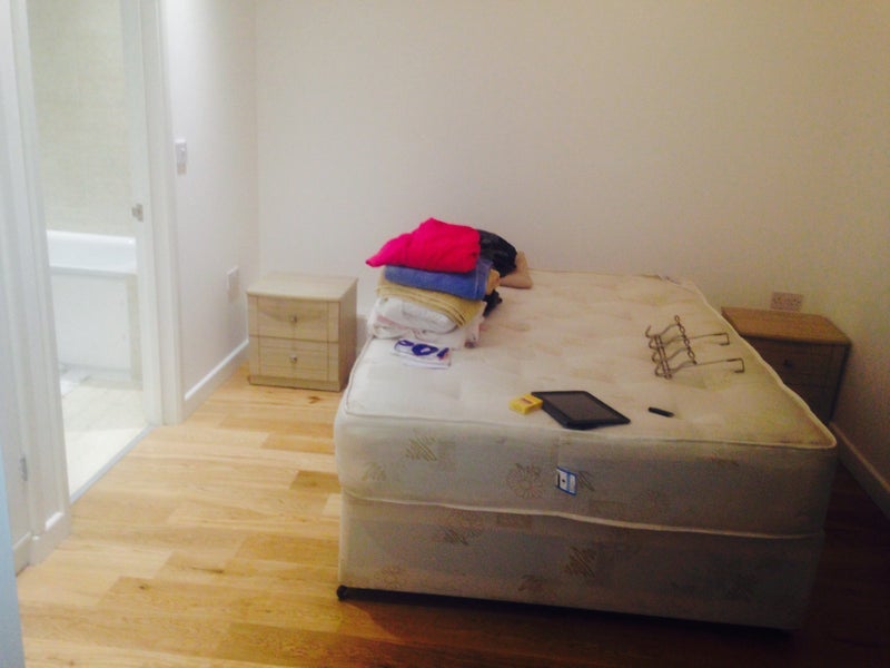 Room Three Bridges Road in Crawley