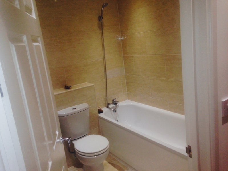 Room Three Bridges Road in Crawley