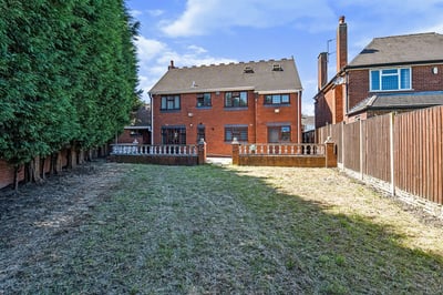 House Castle Road in Sandwell