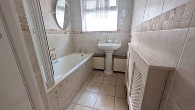 Flat Ashurst Drive in Worthing
