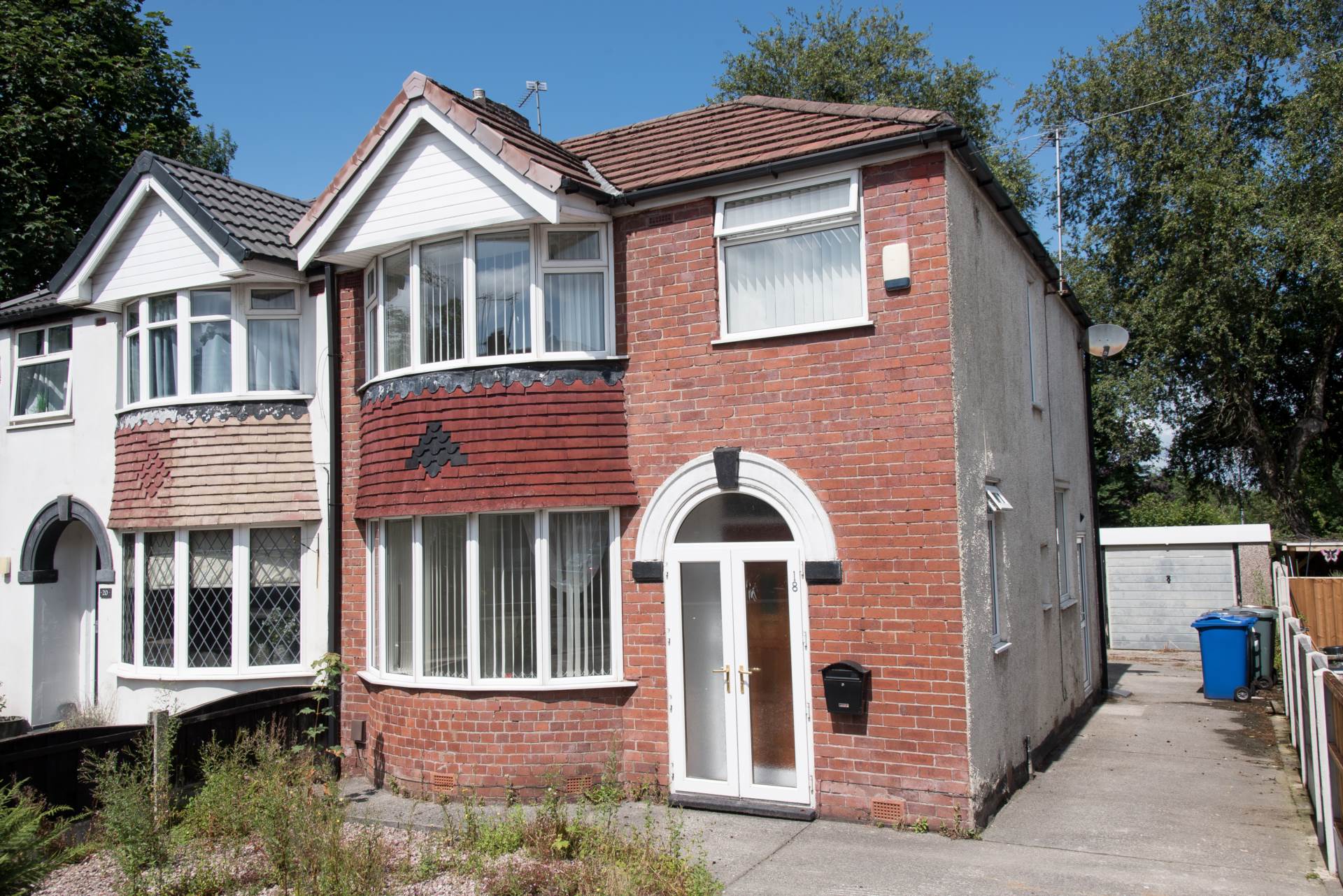 House Kingsley Avenue in Whitefield