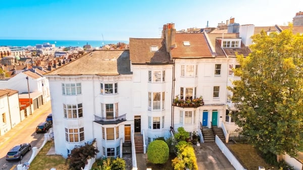 Flat Buckingham Place in Brighton