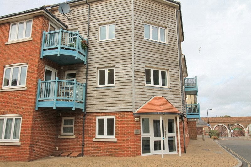 Flat Ropetackle in Adur