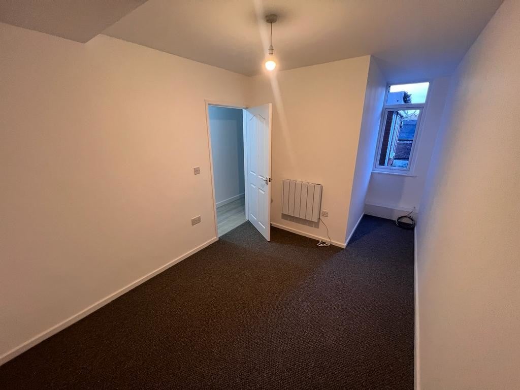 Flat Watlands View in Newcastle-under-Lyme