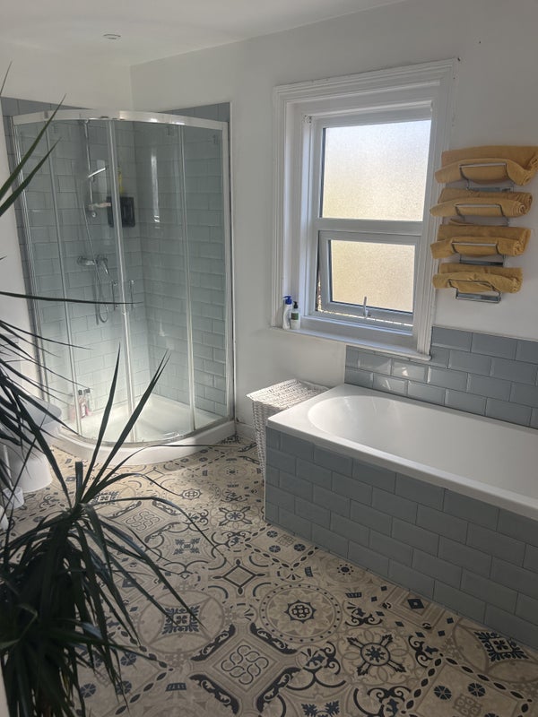 Room Haviland Road East in Bournemouth