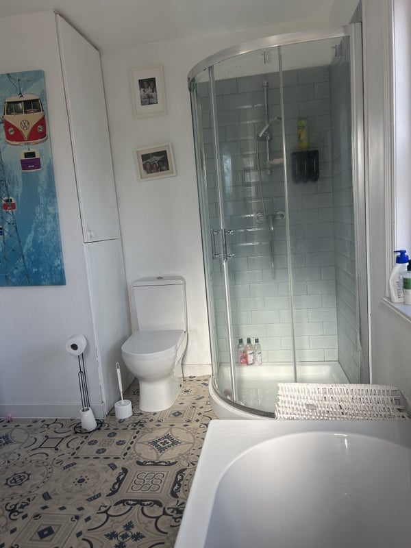 Room Haviland Road East in Bournemouth
