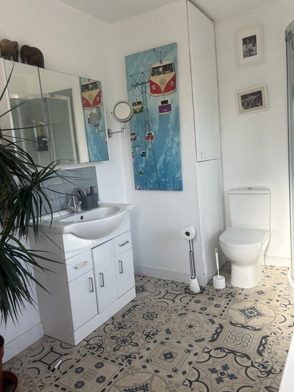 Room Haviland Road East in Bournemouth