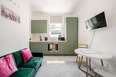 Flat Harcourt Street in City of Westminster