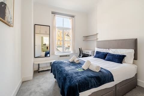 Flat Harcourt Street in City of Westminster