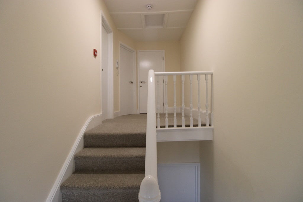Flat Wellington Road in St Leonards