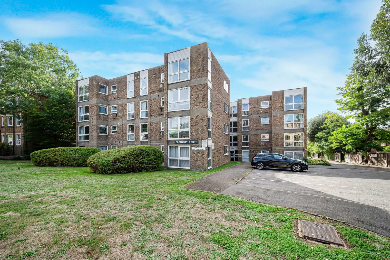 Flat Widmore Road in Greater London