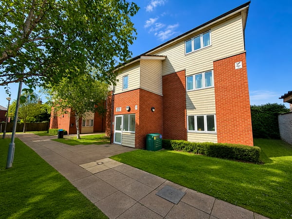 Room Bells Place in Peterborough