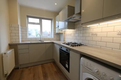 Flat Upper Holly Walk in Royal Leamington Spa