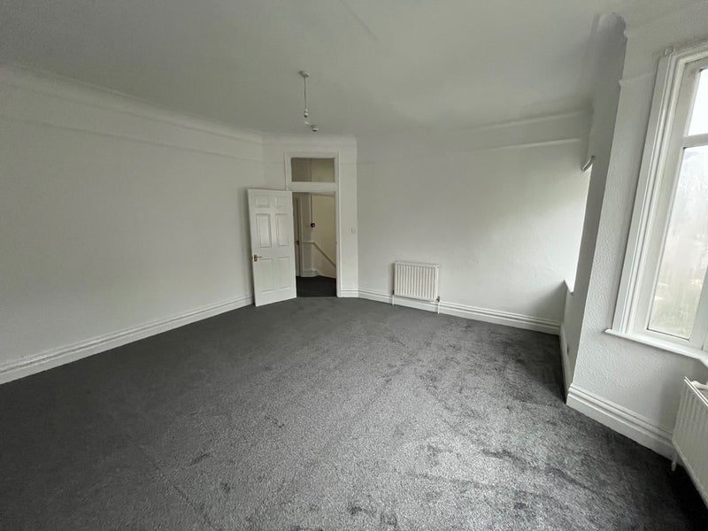 Room Brecknock Road in Greater London