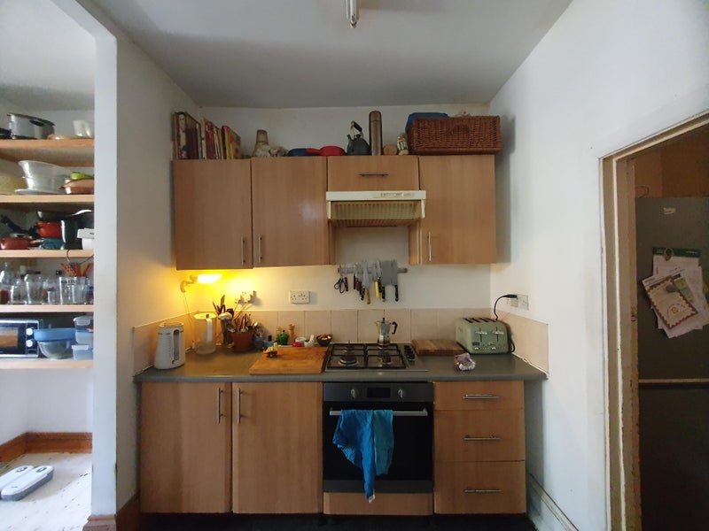 Room Mildenhall Road in Greater London