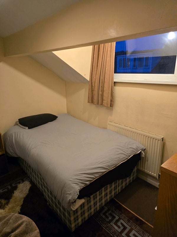 Room Autumn Terrace in Leeds