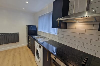 Flat Hazel Road in Wakefield