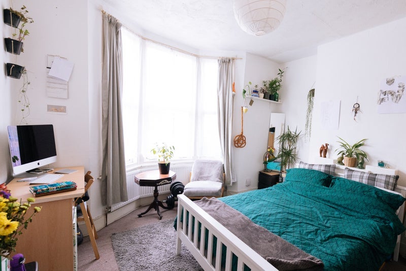 Room Ada Road in Greater London