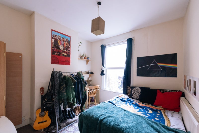 Room Ada Road in Greater London