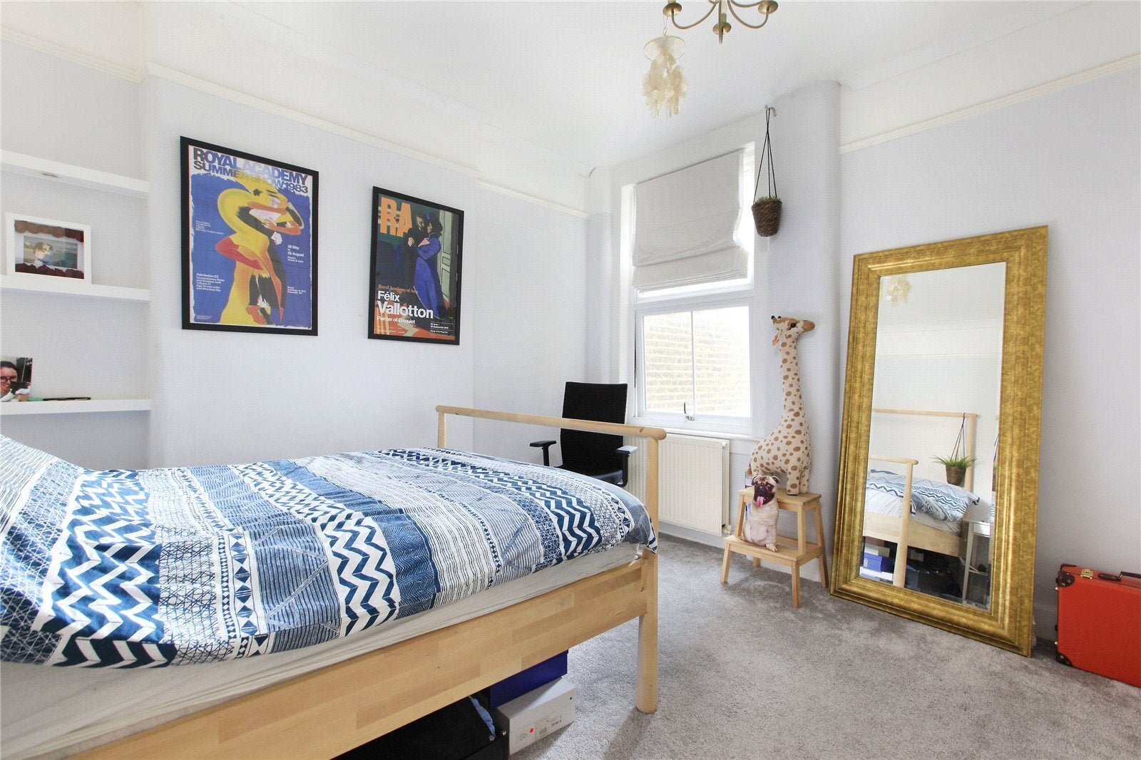 Flat Queenstown Road in Greater London