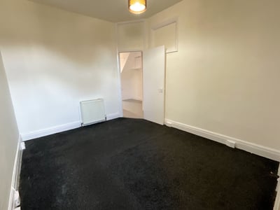 Flat Fairfax Drive in Southend-on-Sea