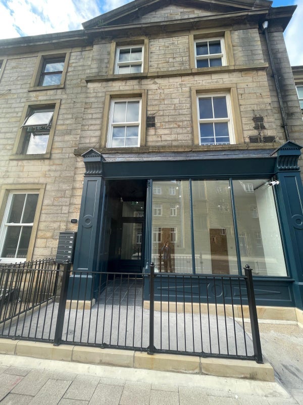 Room Yorkshire Street in Burnley