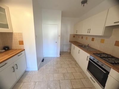 Flat Albany Road in Rother